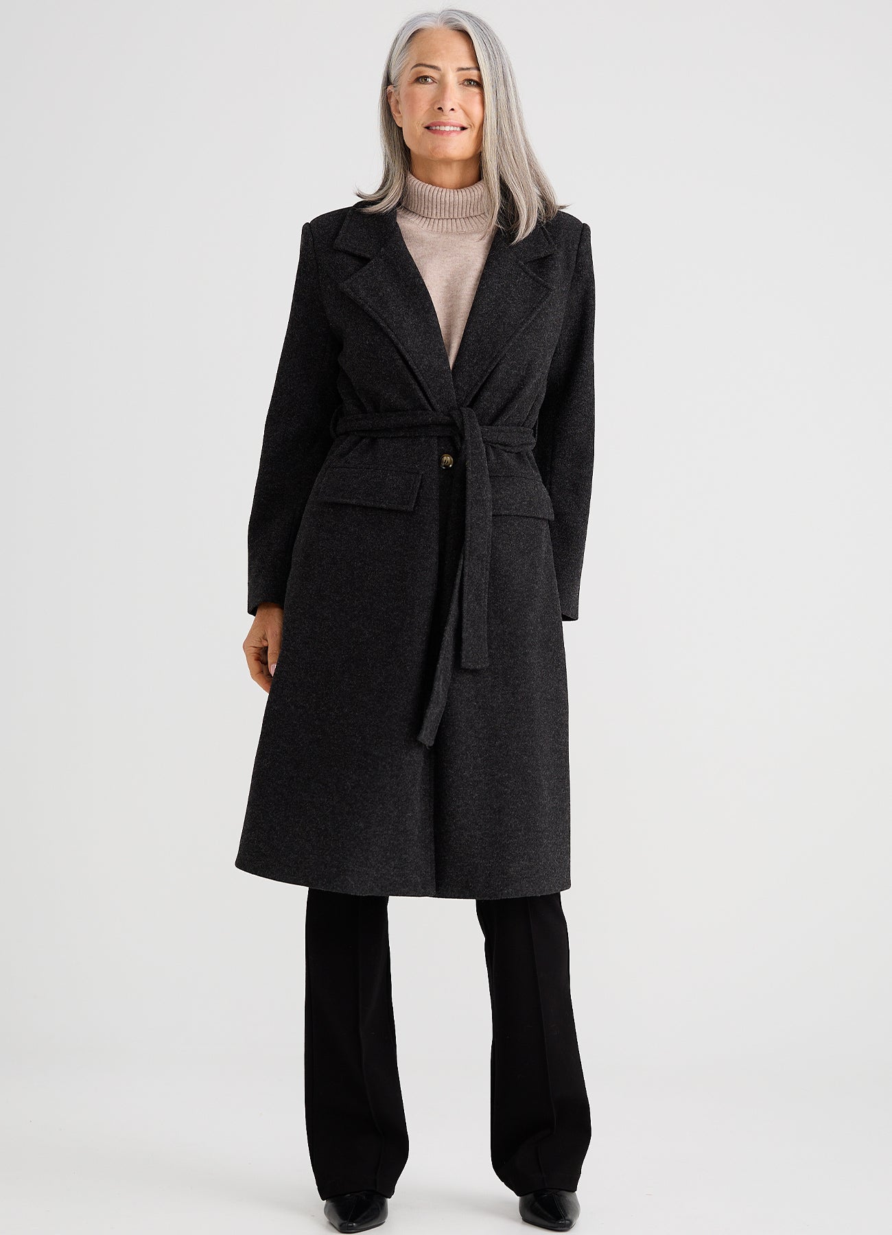 Julianne Coat : Charcoal