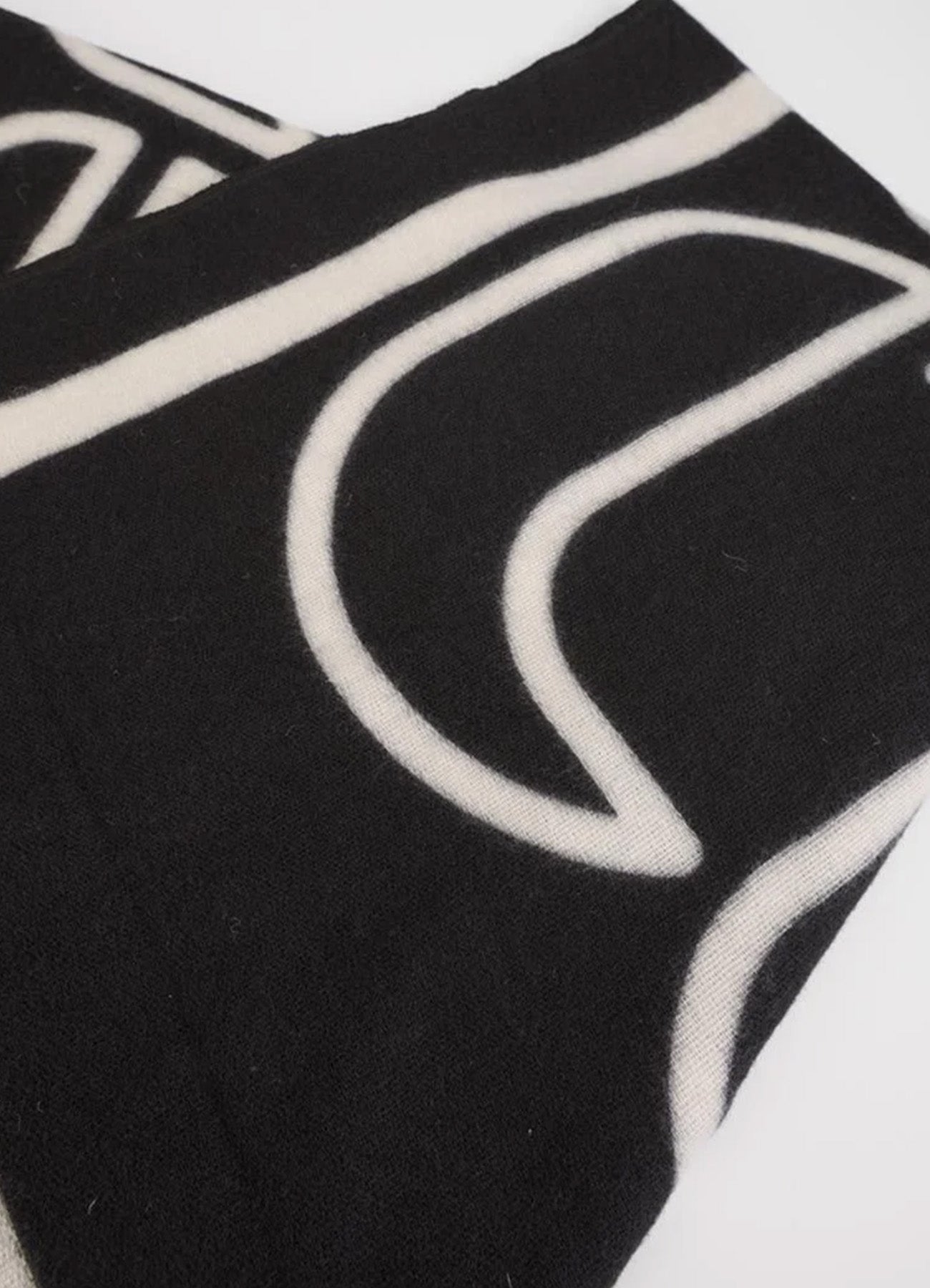 Scarf : Black