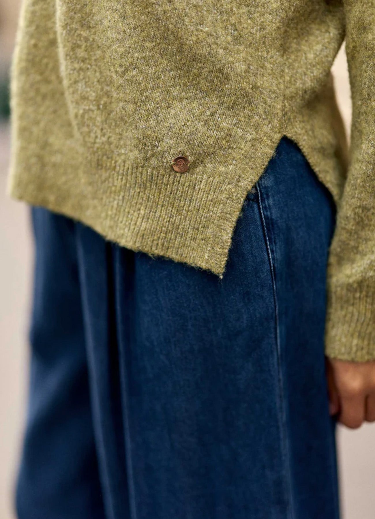 Pull : 18-Kaki Mousse