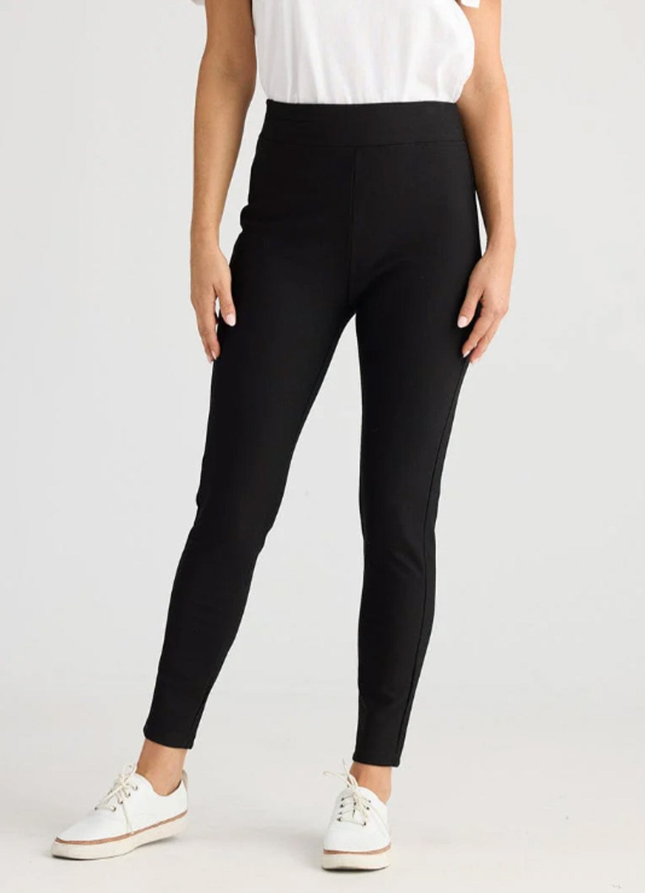 Runway Pants : Black