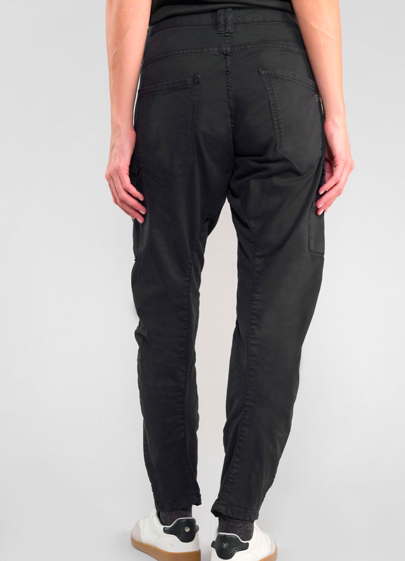 Pants : Black