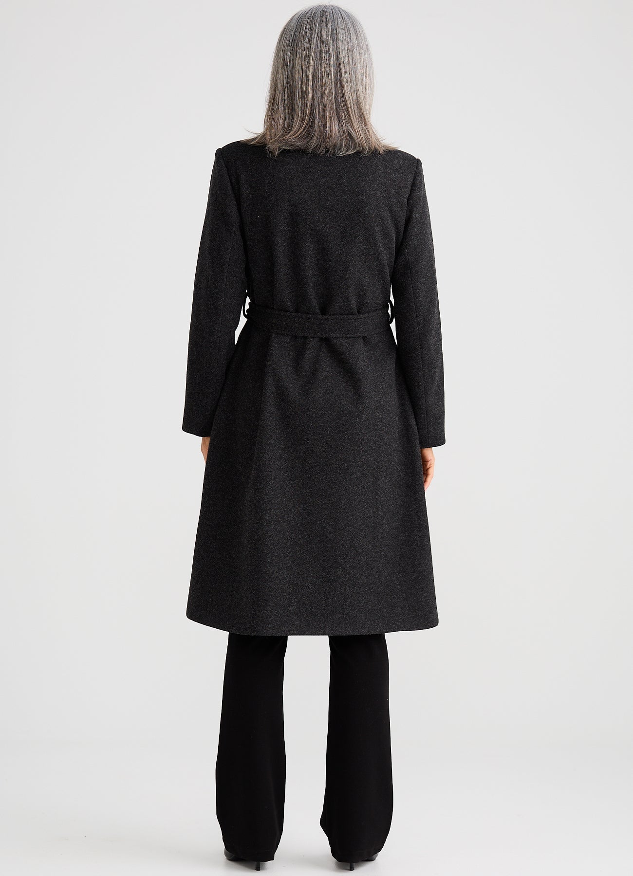 Julianne Coat : Charcoal