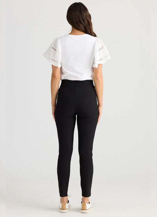 Runway Pants : Black