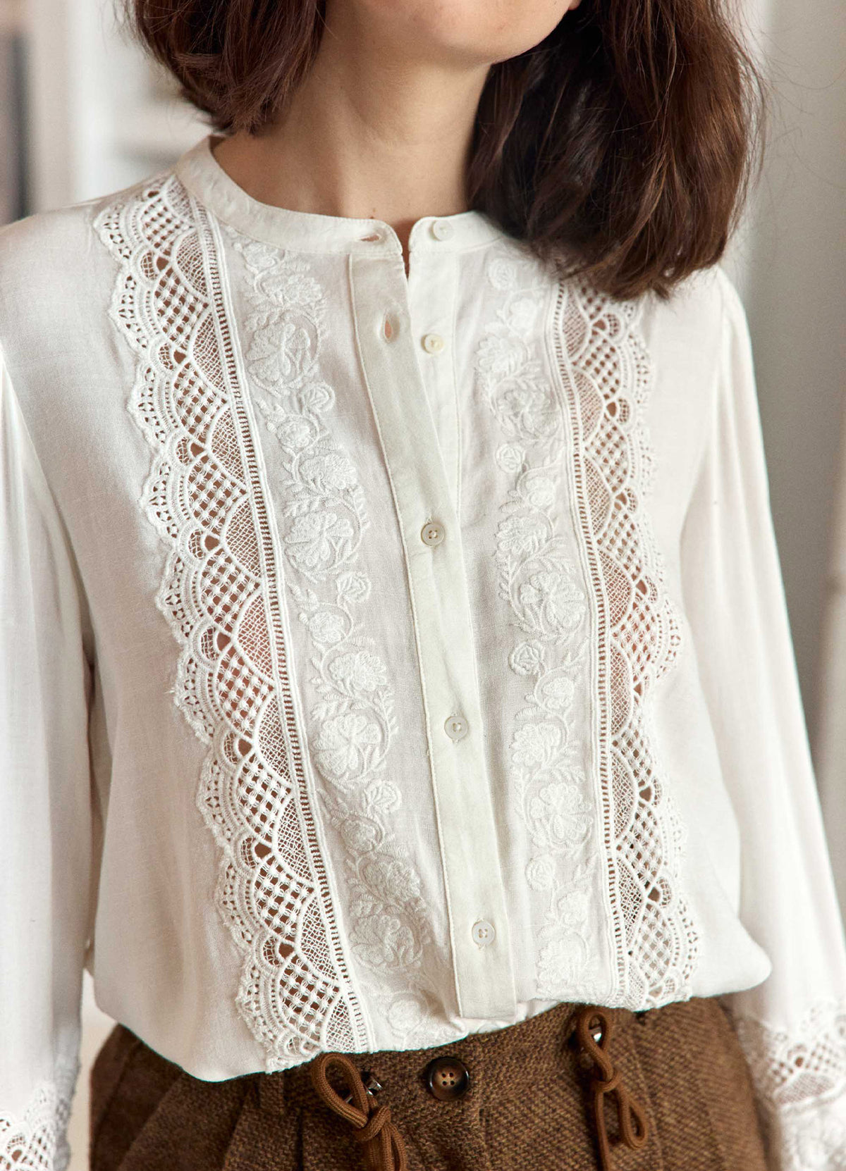 Blouse : 11-Ecru
