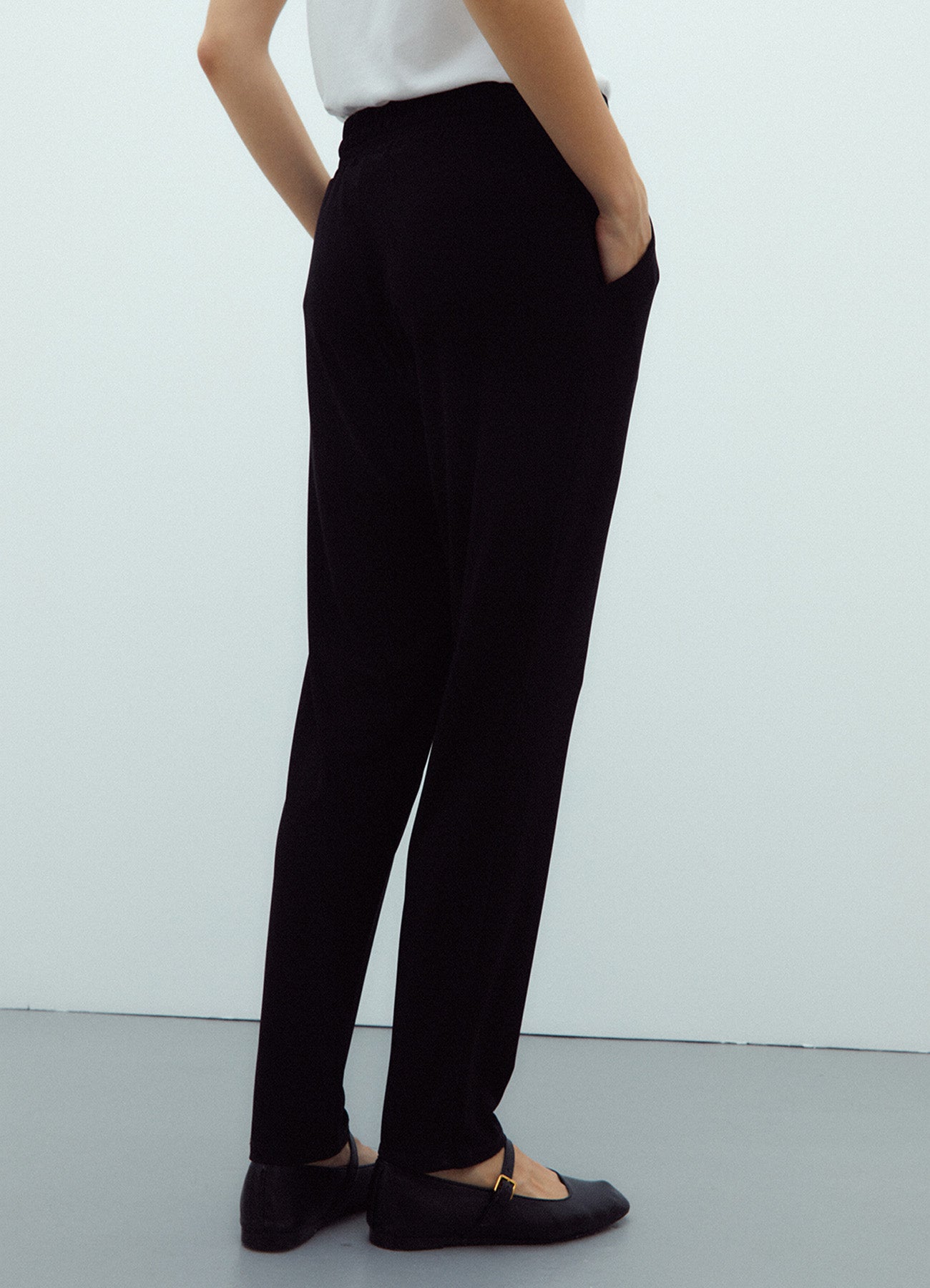 Trouser : Black-104