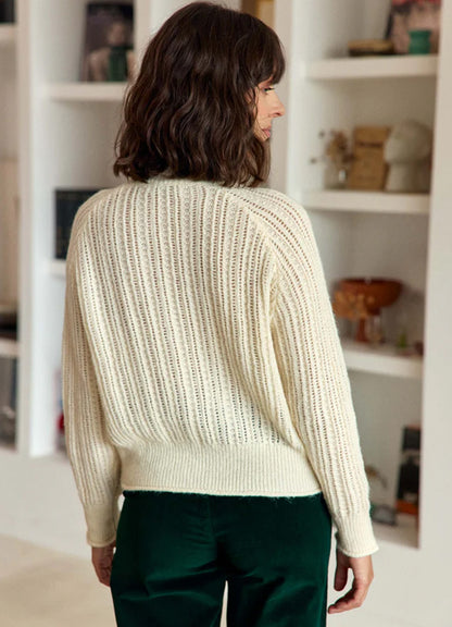 Pull : 11-Ecru