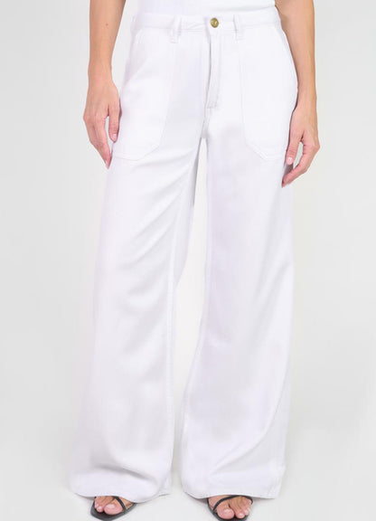 Pants : White