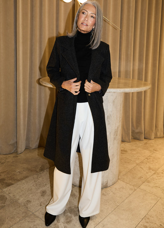Julianne Coat : Charcoal