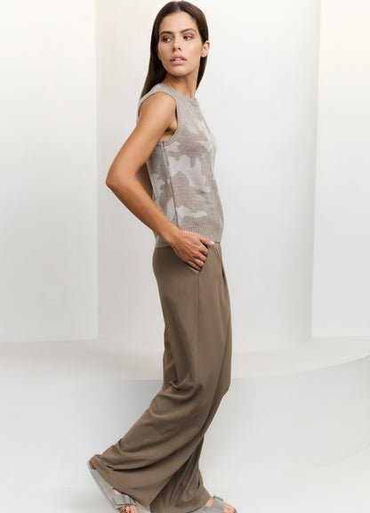Woven Wide Leg Trousers : Greyish Brown 99948