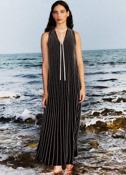 Dress : 1345-Black