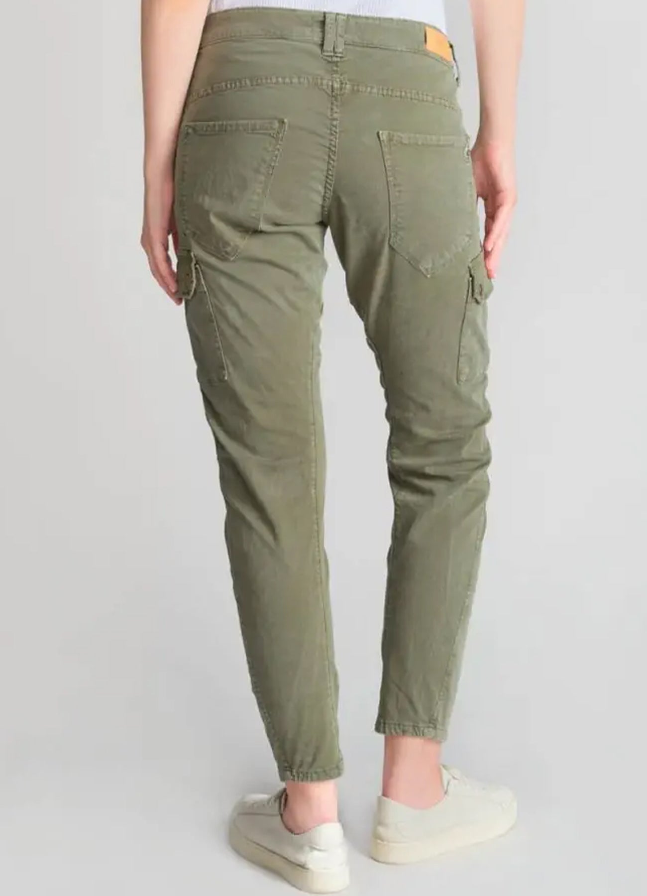 Pants : Khaki