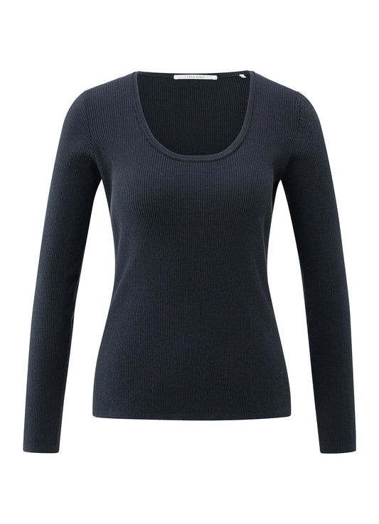 Fitted Round Neck Rib Stitch Sweater : Collegiate Blue 00001