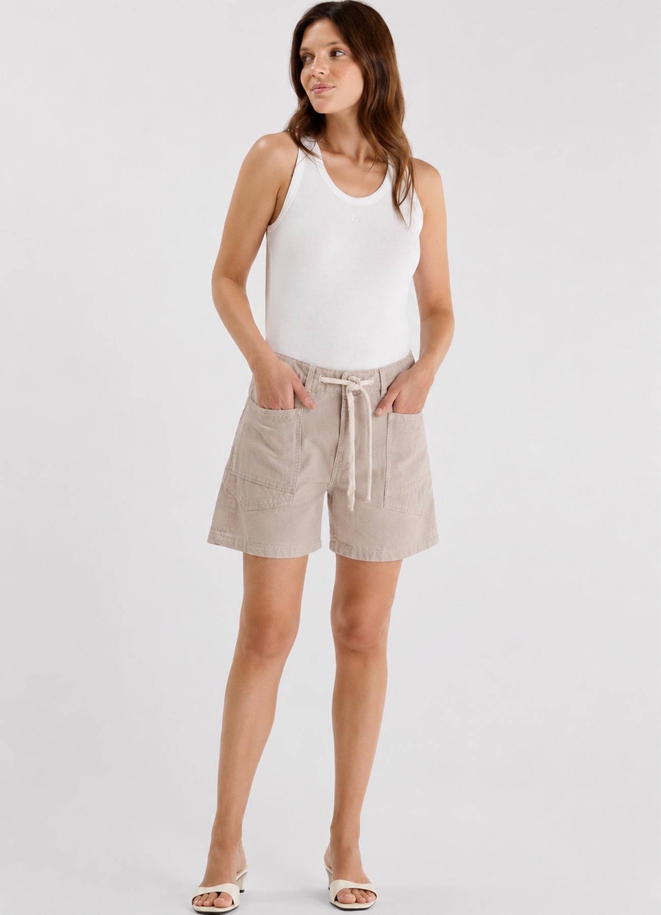 Short : Cobblestone