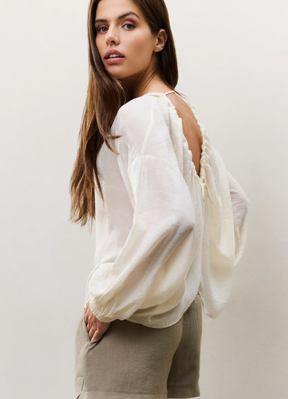 Crinkle Top With Low Back : Off White 99995