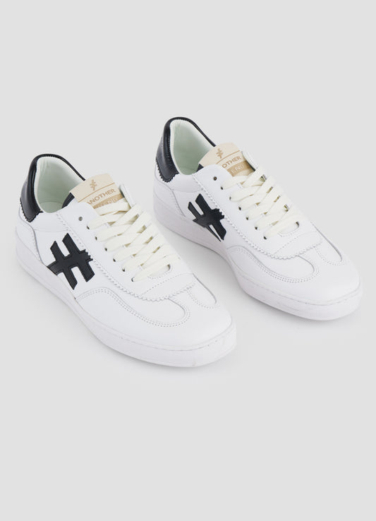 Iconic 2 M3-71 : Whitw Black