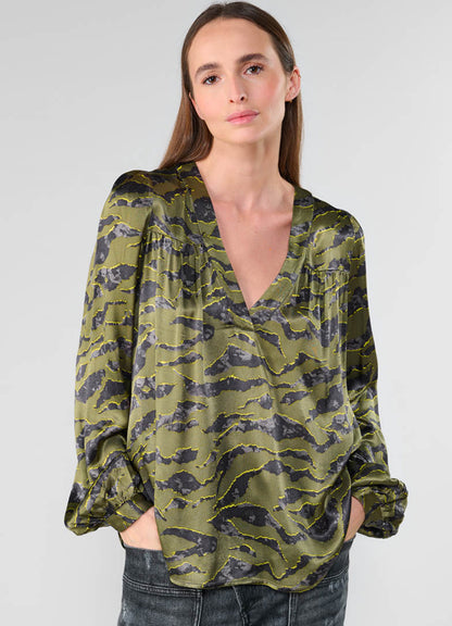 Top : Khaki