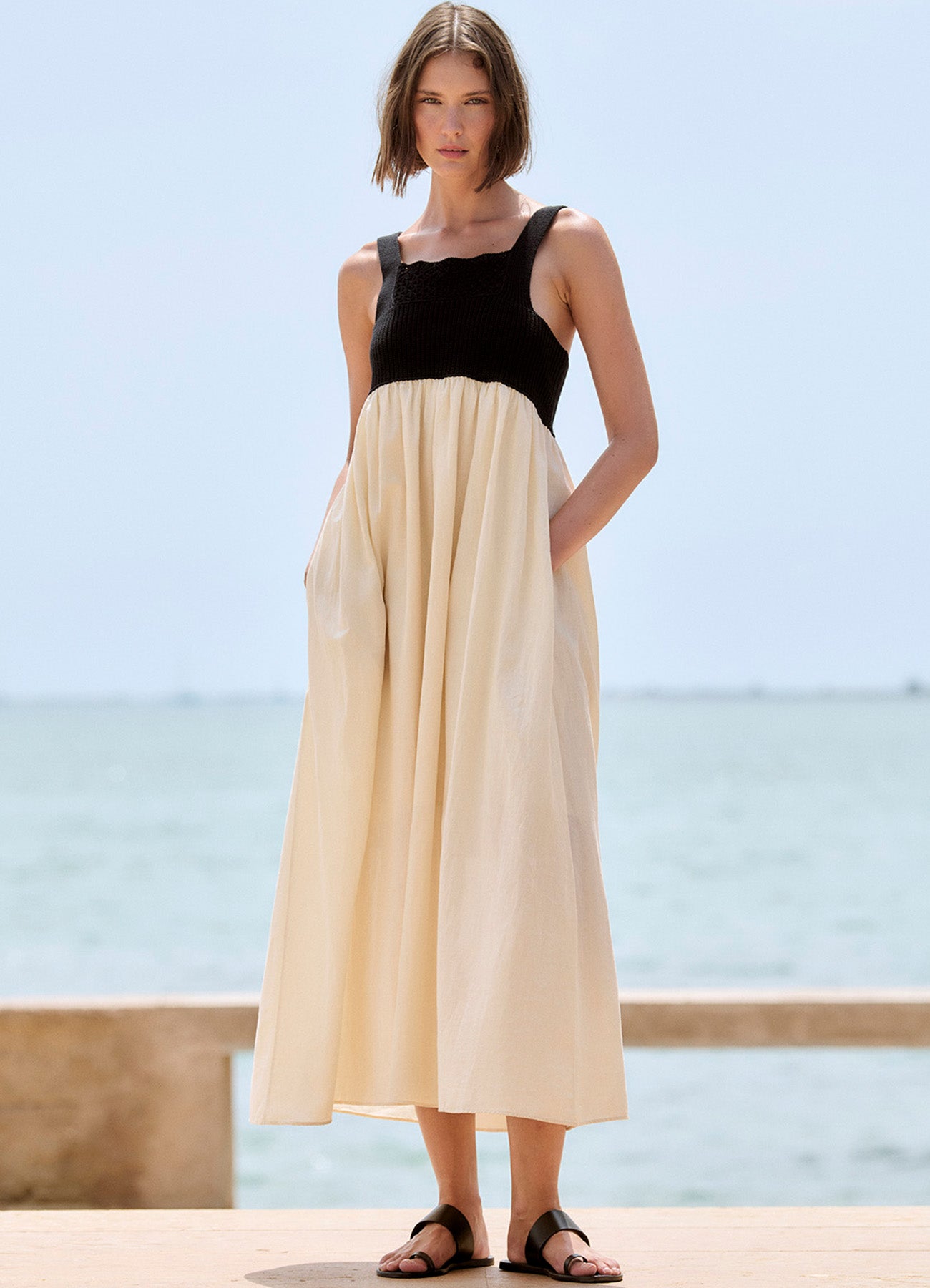 Dress : 1000-Cream